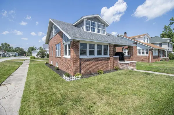 102 E Washington Street, Morocco, IN 47963