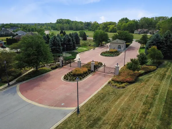 1800 Bramble TRCE, Chesterton, IN 46304
