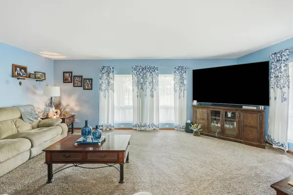 484 E Robbins Street, Wheatfield, IN 46392
