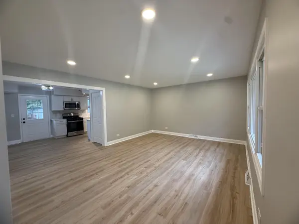 9151 Cottage Grove PL, Highland, IN 46322