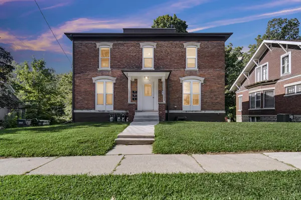 204 Brown ST #2, Valparaiso, IN 46383