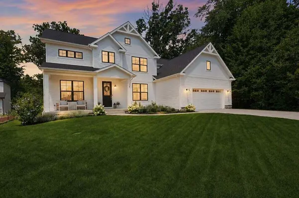 18 Blue Grass WAY, Chesterton, IN 46304