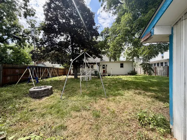 406 Locust ST, Valparaiso, IN 46383