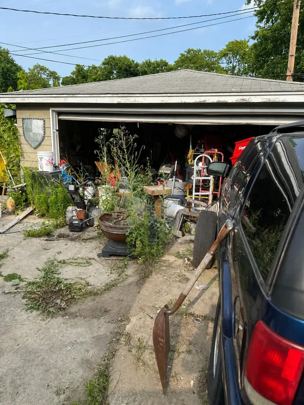 8207 Grace ST, Highland, IN 46322