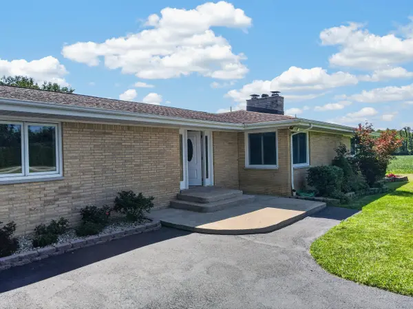 8427 Randolph ST, Crown Point, IN 46307