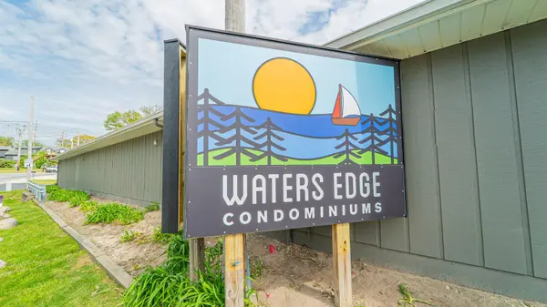 8121 Lake Shore Drive #6, Cedar Lake, IN 46303