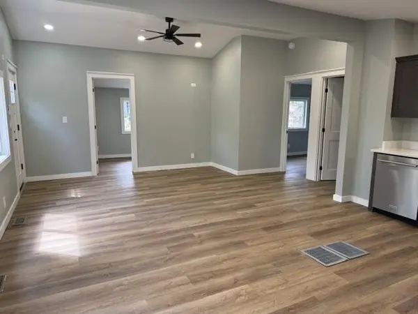805 Woodland Terrace, Valparaiso, IN 46383