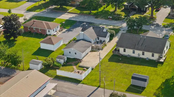 622 Azalea ST, Demotte, IN 46310