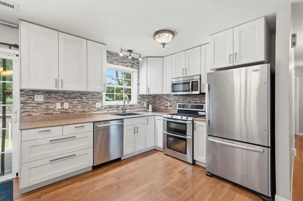 3846 Schneider Street, Lake Station, IN 46405