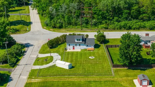 799 N 400 E, Valparaiso, IN 46383