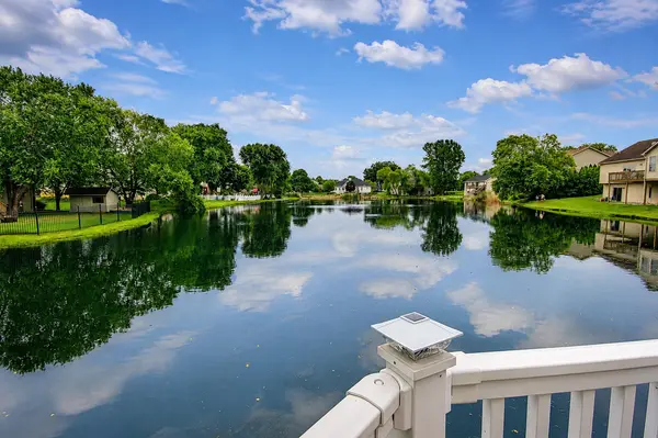 37 Covington DR, Valparaiso, IN 46385