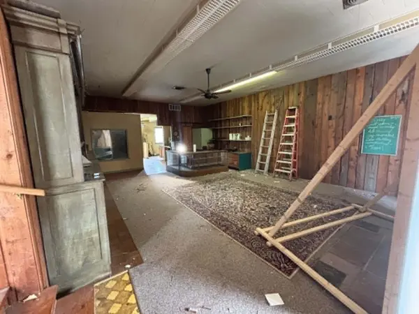 154 W Main ST, Brook, IN 47922