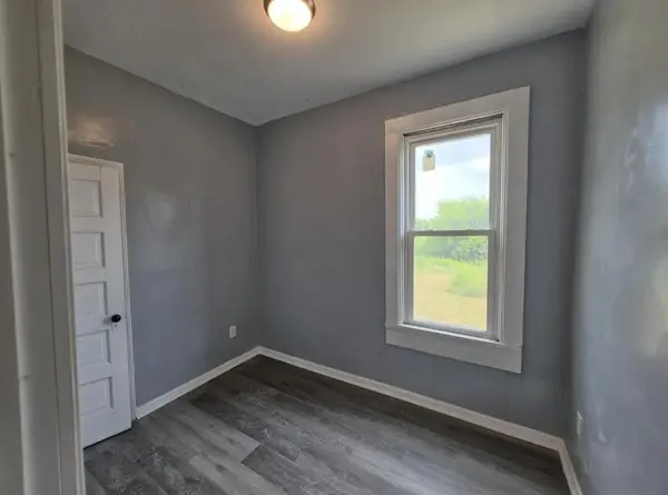 1653 W 10th Place, Gary, IN 46404