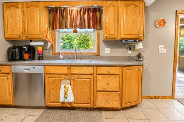 2105 S Tribue DR, Knox, IN 46534