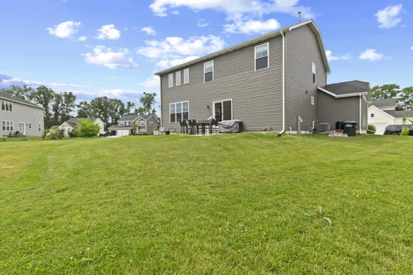 2423 Dunewood ST, Portage, IN 46368