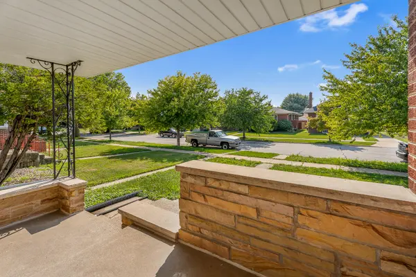 1609 Davis AVE, Whiting, IN 46394