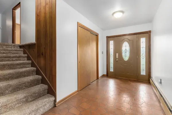 680 N 700 W, Hobart, IN 46342