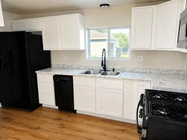 708 E Washington Street, Knox, IN 46534