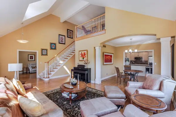 1429 Calais CT, Chesterton, IN 46304