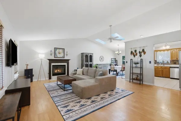 2770 Tulip Lane, Hobart, IN 46342