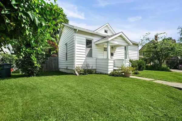 156 Erie ST, Valparaiso, IN 46383
