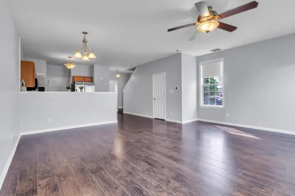 883 Flagstone Drive, Dyer, IN 46311