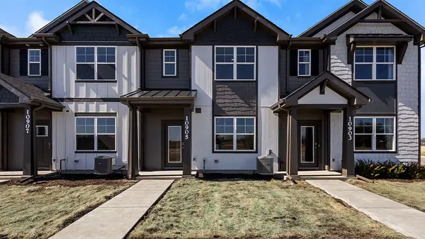 548 E 120th PL, Crown Point, IN 46307