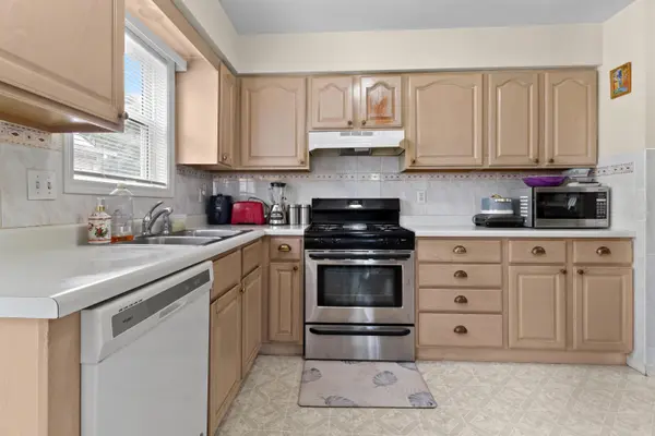 8661 Van Buren ST, Merrillville, IN 46410