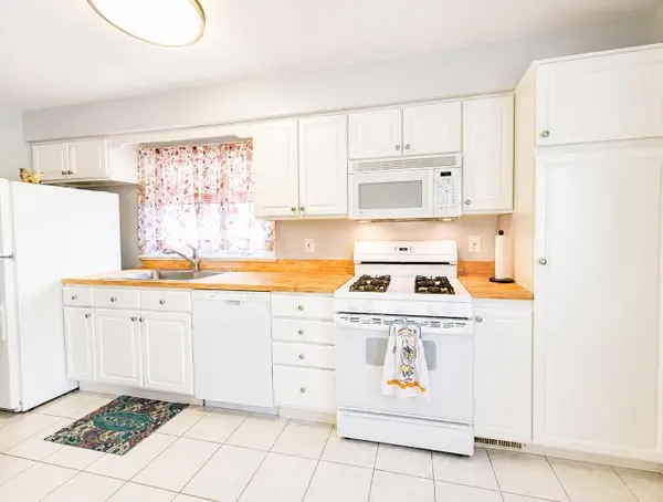 1424 N Broad ST, Griffith, IN 46319