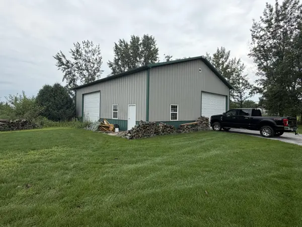 9371 W 159th AVE, Lowell, IN 46356