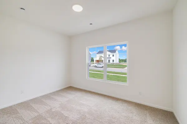 4402 Goldfinch AVE, Valparaiso, IN 46385