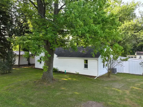 438 W Jefferson ST, Winamac, IN 46996
