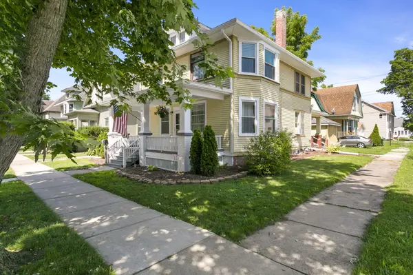 201 Maple AVE, La Porte, IN 46350