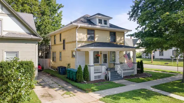 201 Maple AVE, La Porte, IN 46350