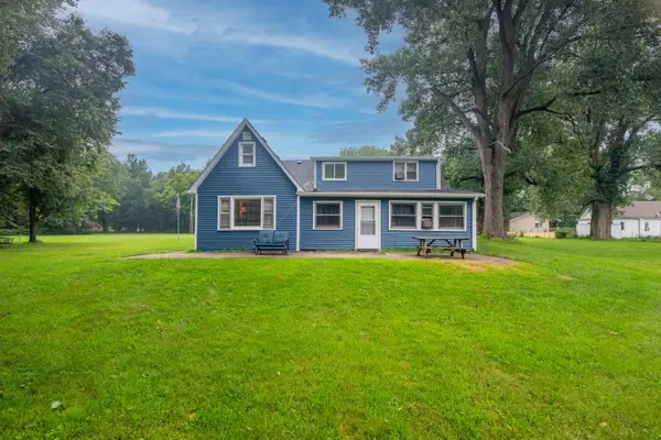 24215 Euclid Avenue, Schneider, IN 46376