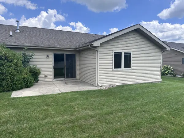 9898 Hart ST, St. John, IN 46373