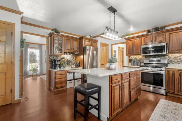 4264 N 700, Rolling Prairie, IN 46371