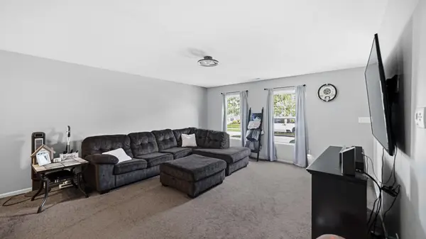 10328 Paramount WAY, Cedar Lake, IN 46303