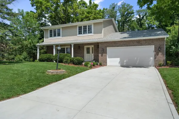 423 Shorewood CT, Valparaiso, IN 46385