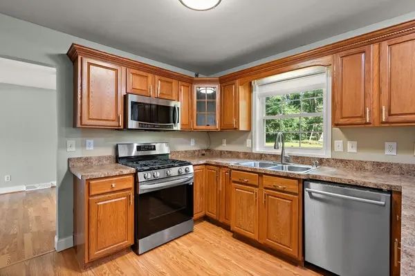 423 Shorewood CT, Valparaiso, IN 46385