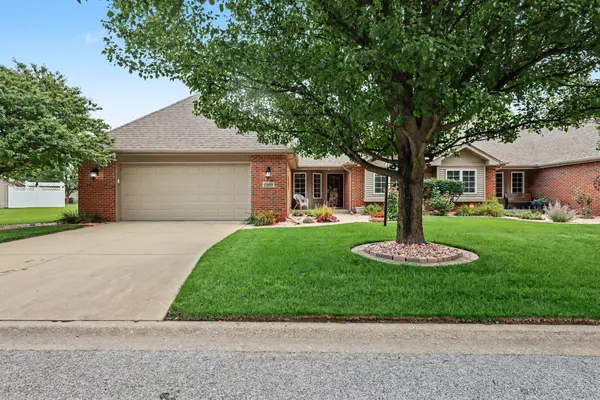 6169 Avocet Circle, Hobart, IN 46342