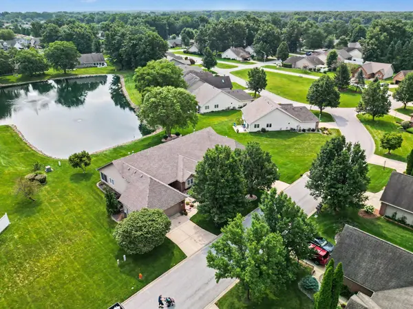 6169 Avocet CIR, Hobart, IN 46342