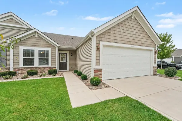 2950 Daintree WAY, Valparaiso, IN 46385