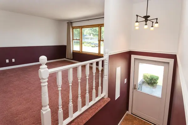 216 Lawndale PL, Michigan City, IN 46360