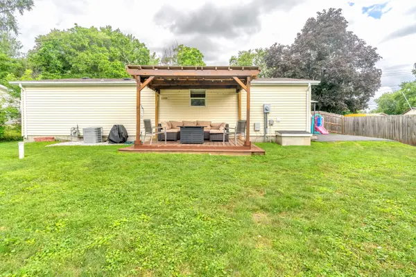 9329 W 142nd AVE, Cedar Lake, IN 46303