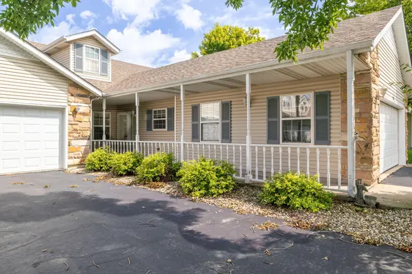 2175 Ramblewood Drive, Highland, IN 46322