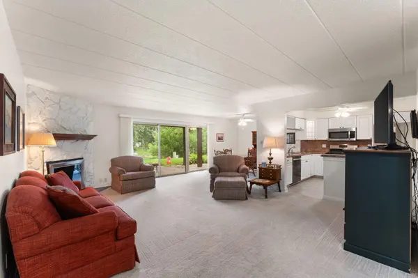 2511 E Lakeshore DR #A2, Crown Point, IN 46307