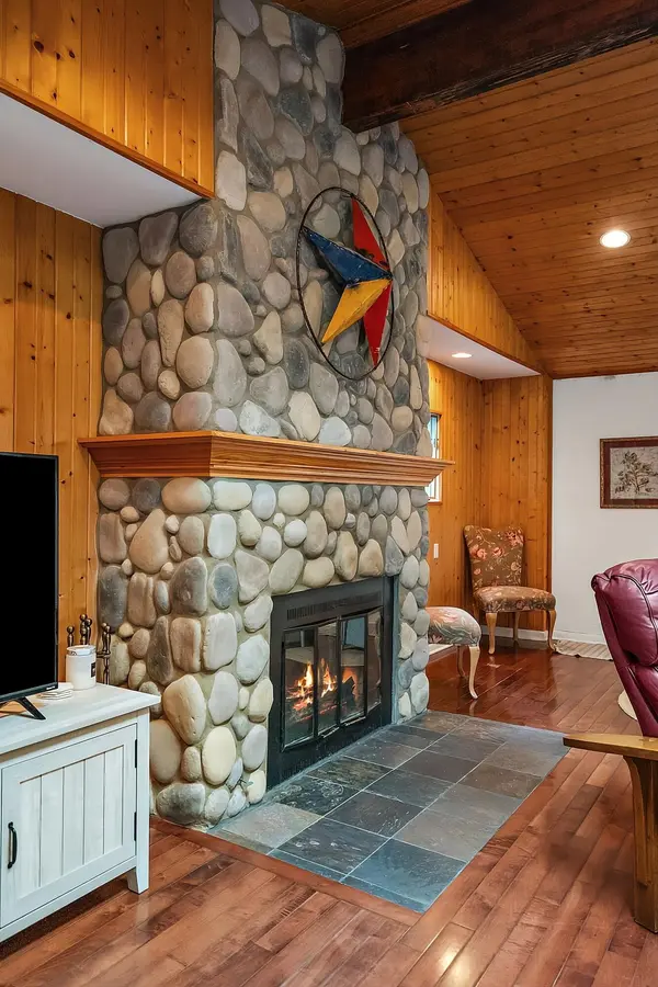 331 Oakland DR, Michigan City, IN 46360