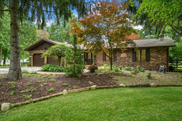 8605 N 600, Michigan City, IN 46360