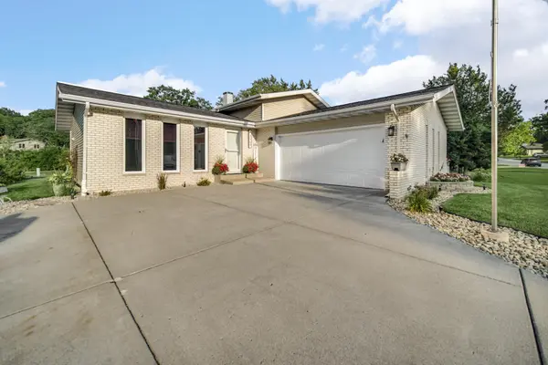 8569 Mathews ST, Crown Point, IN 46307